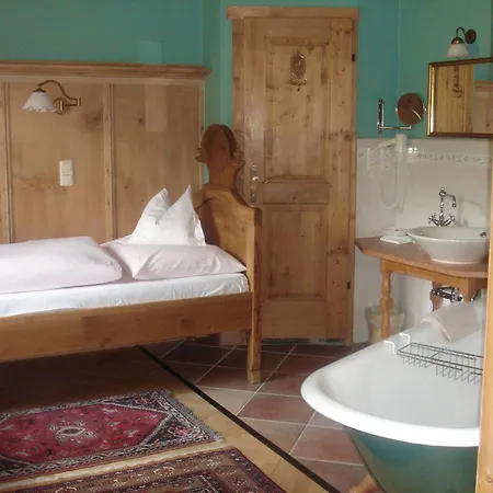 Romantikhotel Almtalhof 4*