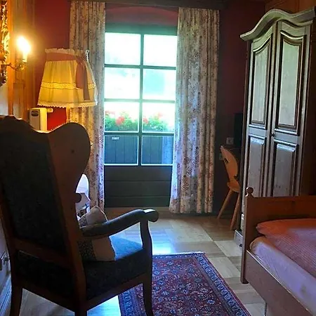 ホテル Romantikhotel Almtalhof