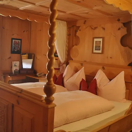 ホテル Romantikhotel Almtalhof 4*