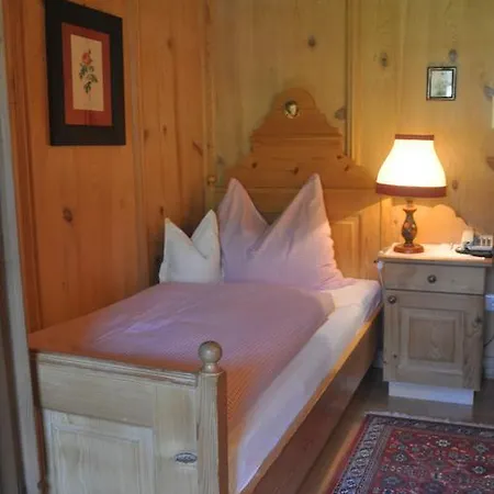 Romantikhotel Almtalhof ホテル 4*